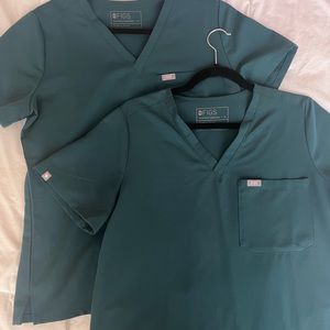 Two figs carribean blue top